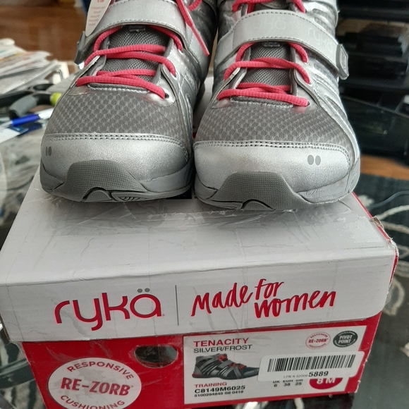 Ladies shoes - Picture 3 of 8